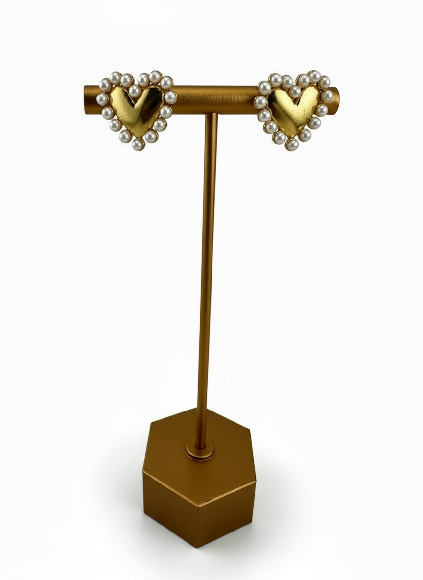 Pearl Heart Glow Studs