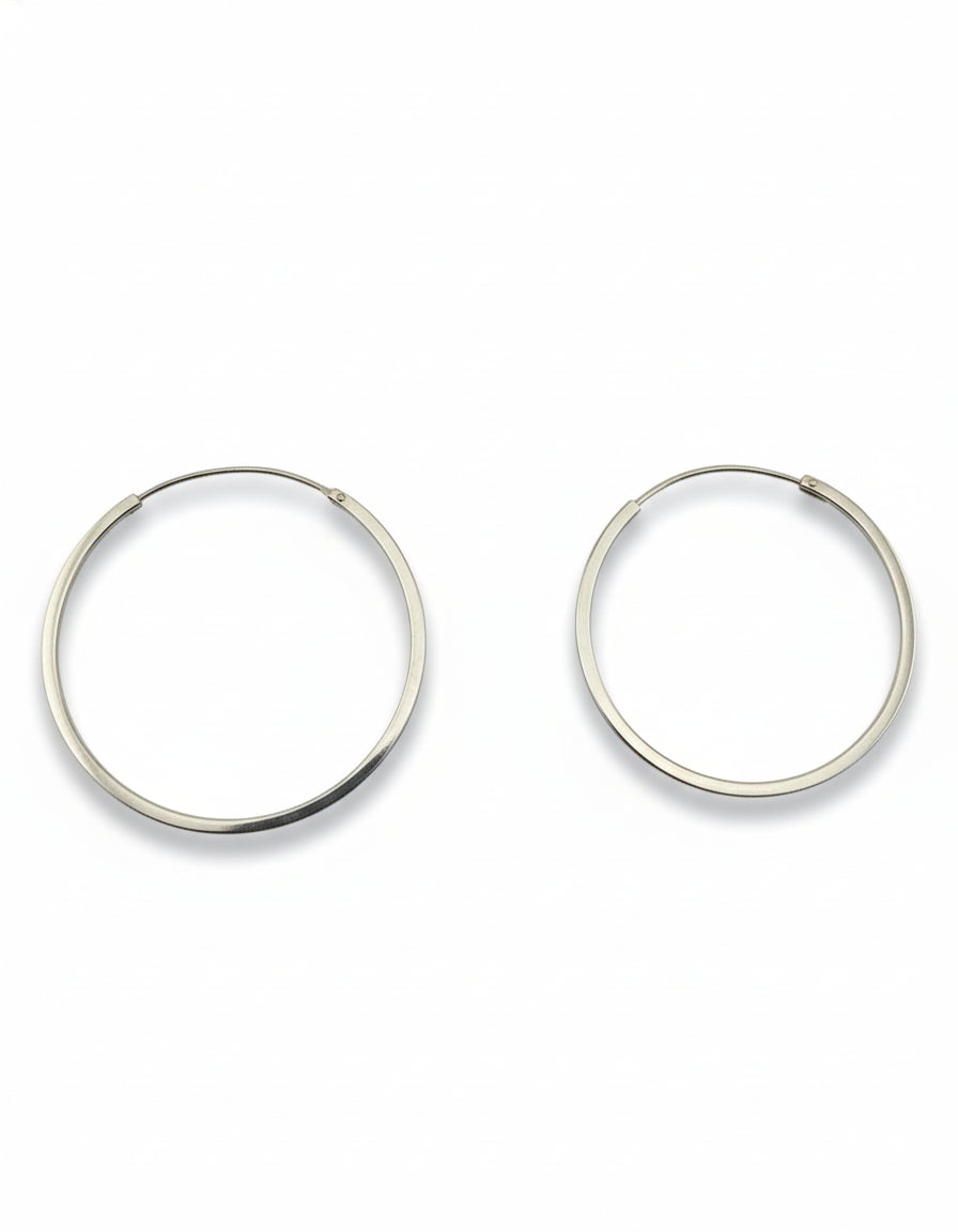 Plain thin hoops