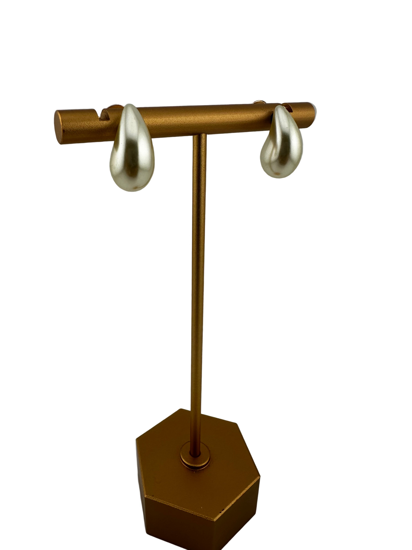 Cream Dewdrop Pearl Studs