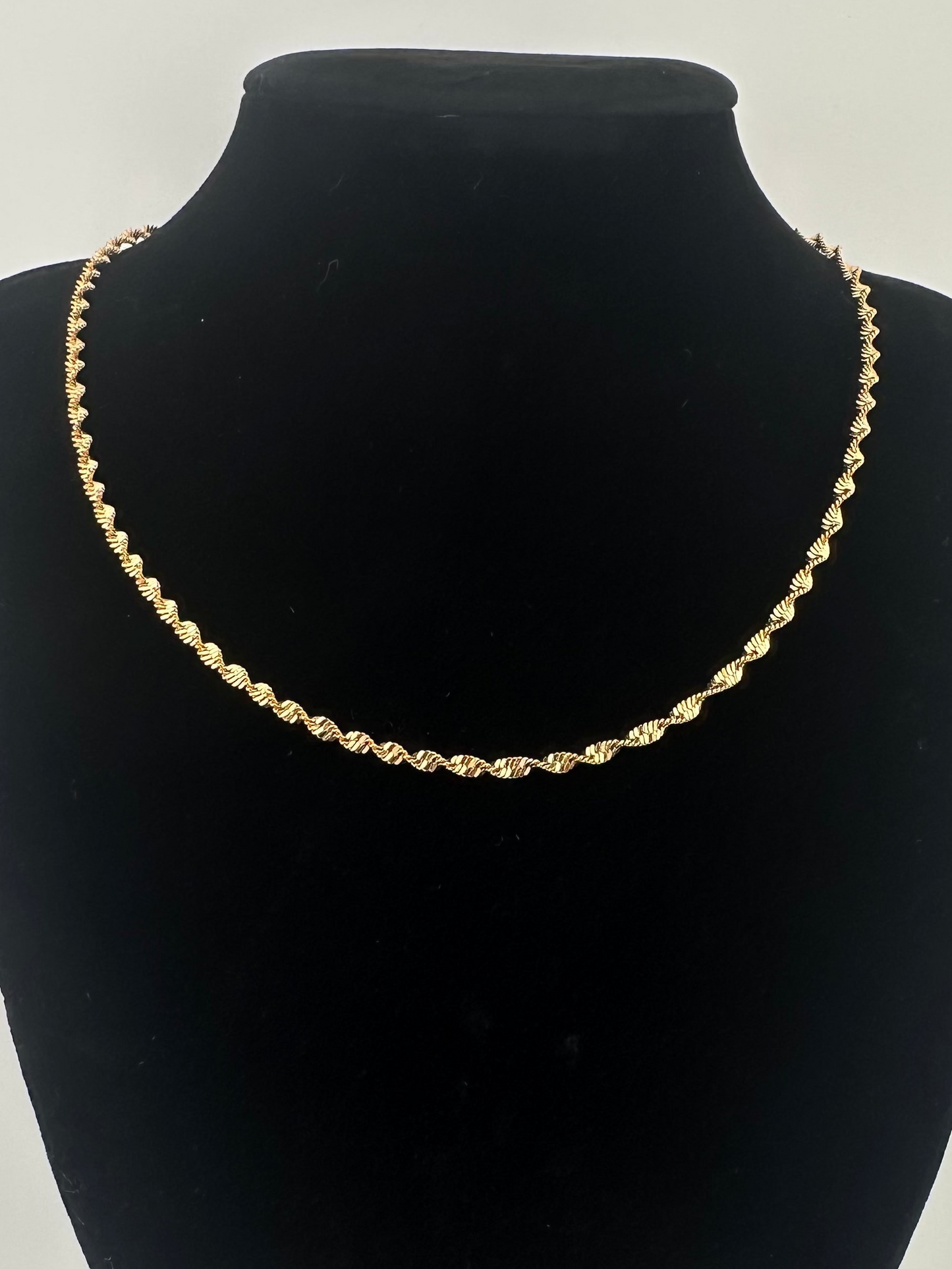 Golden Tide Rope Chain