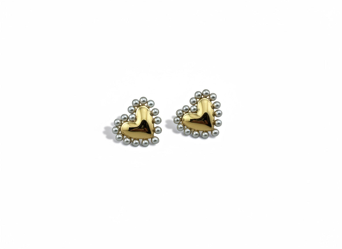 Pearl Heart Glow Studs