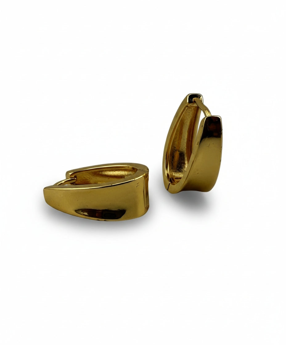 Chunky Petite Oval Hoops