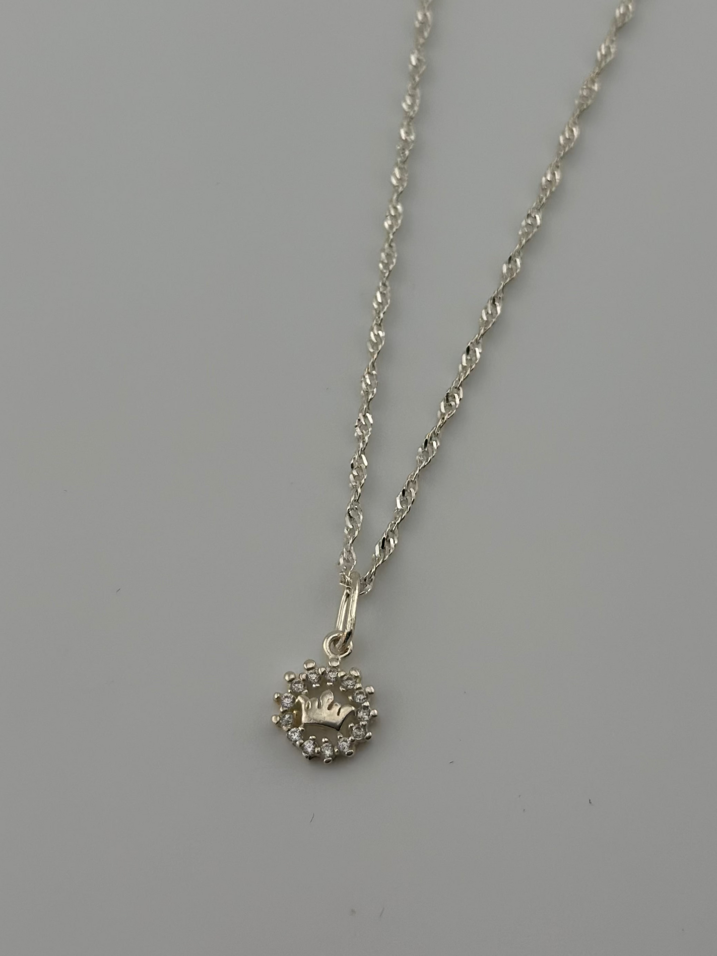 Queen’s Grace – Crown Necklace