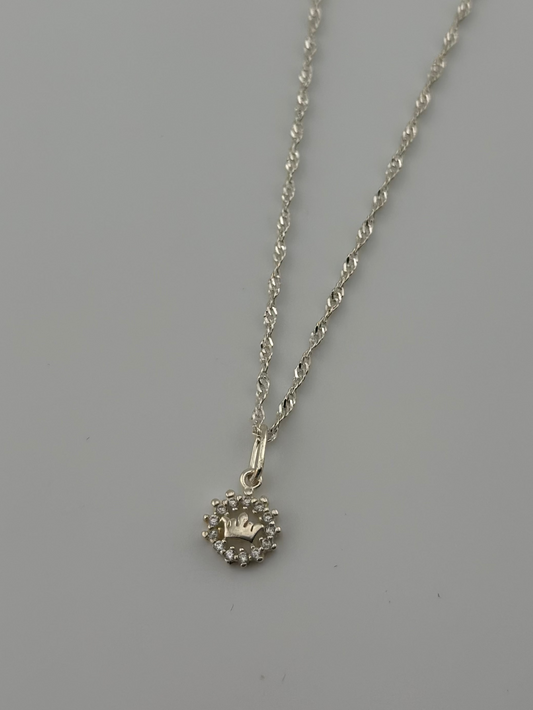 Queen’s Grace – Crown Necklace